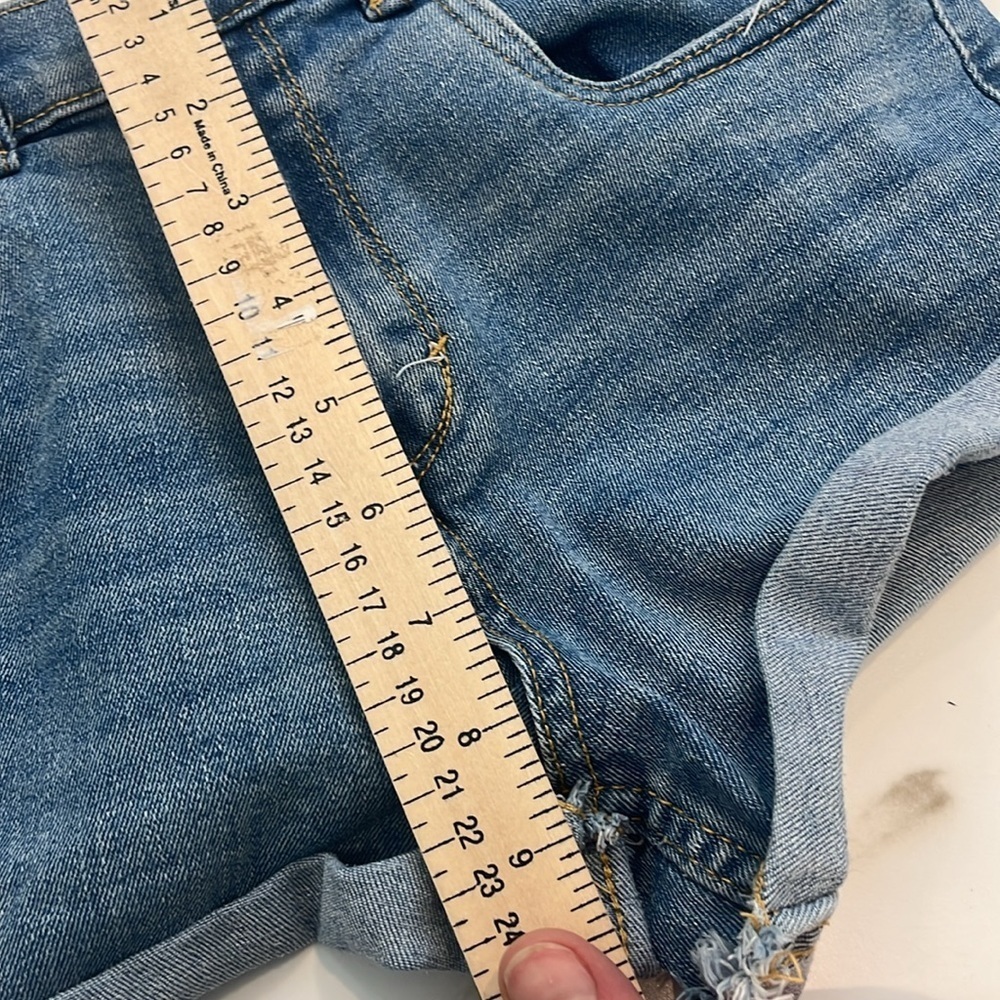 Levi’s youth Blue Denim Shorts - Picture 3 of 8
